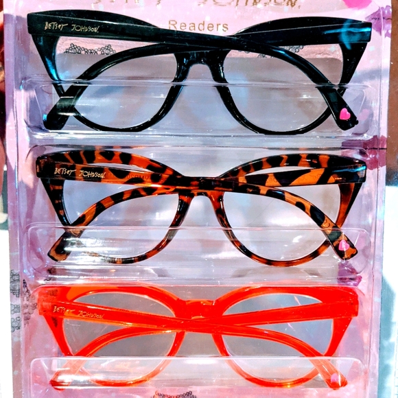 +1.5 Betsey Johnson 3pk Readers Reading Glasses - Picture 2 of 2